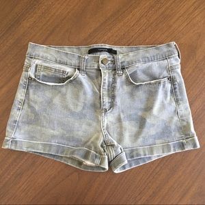 Sexy, faded cargo shorts w pockets, soft comfy
